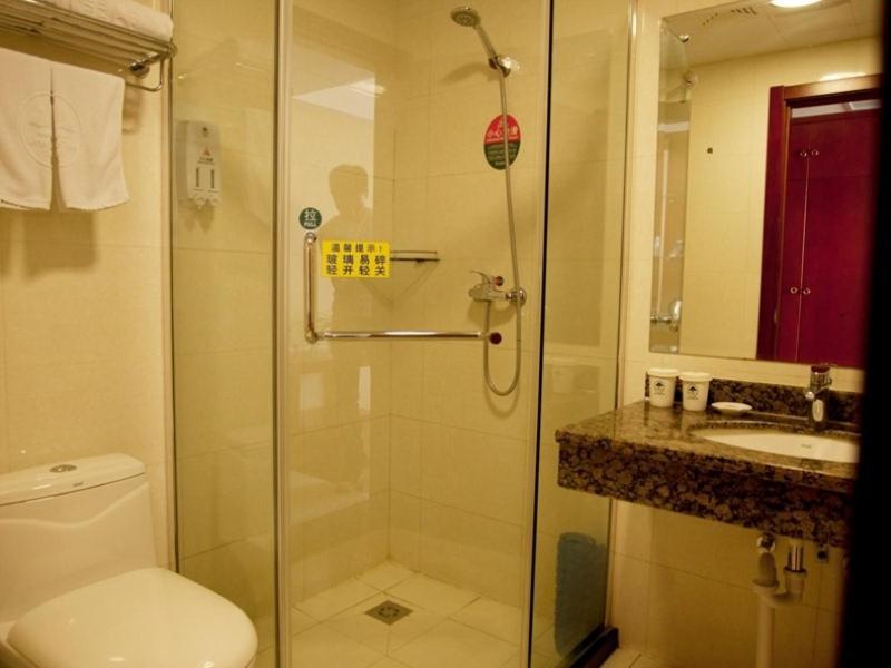 Greentree Inn Shandong Rizhao East Haiqu Road Business Hotel Dış mekan fotoğraf