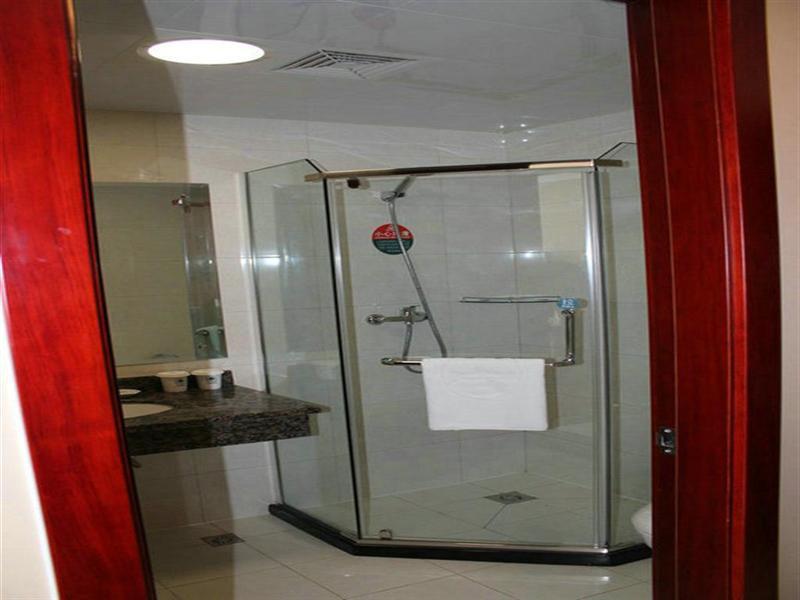 Greentree Inn Shandong Rizhao East Haiqu Road Business Hotel Dış mekan fotoğraf